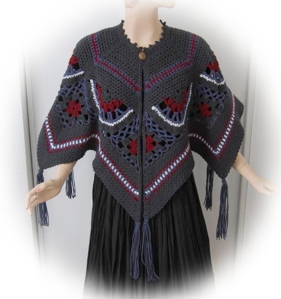 Winterdreams Capelet