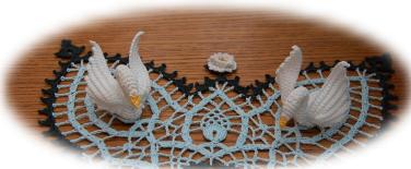 Pineapple Swans detail